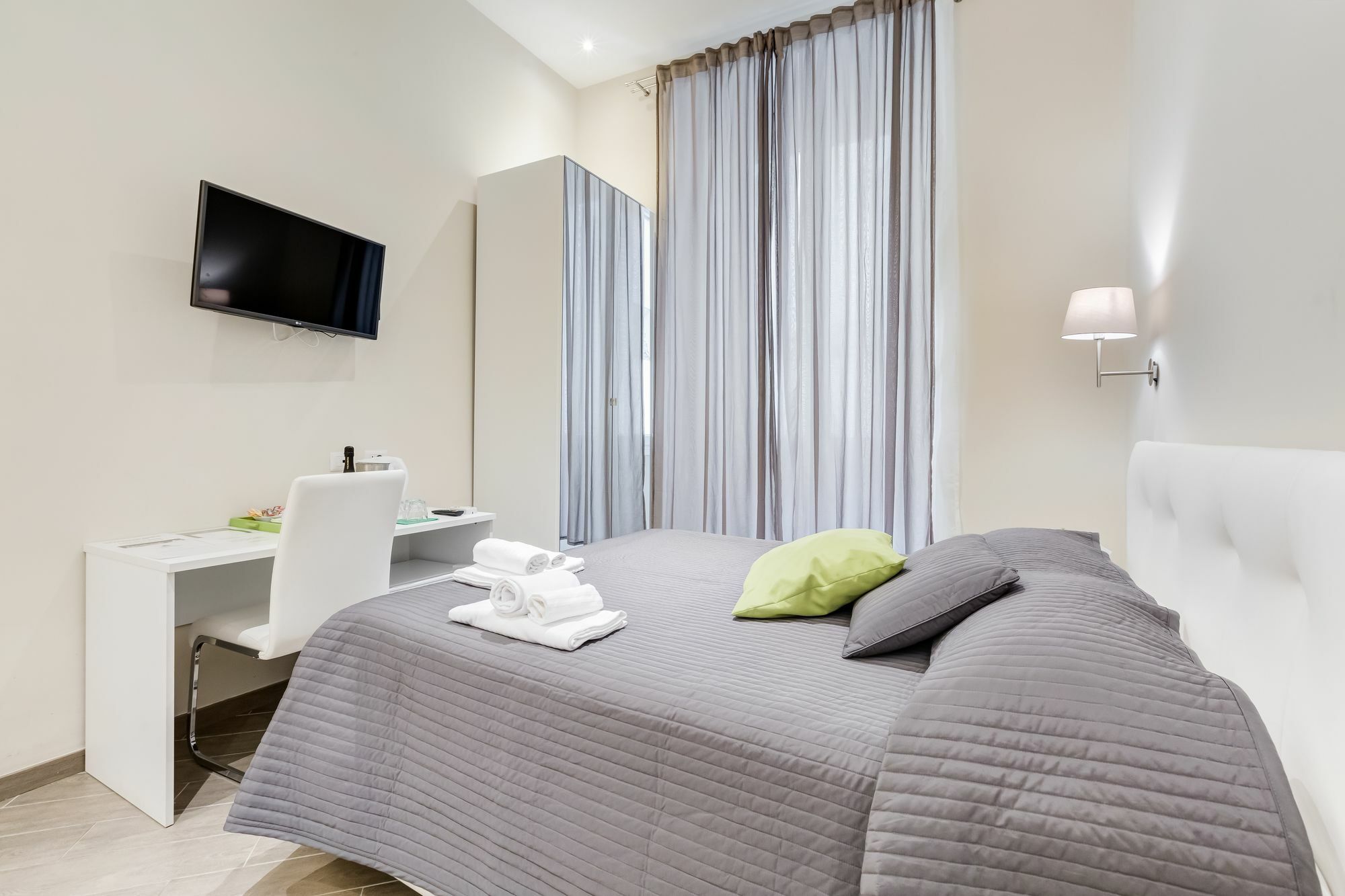 Vaticano 38 Suites Rome Bagian luar foto